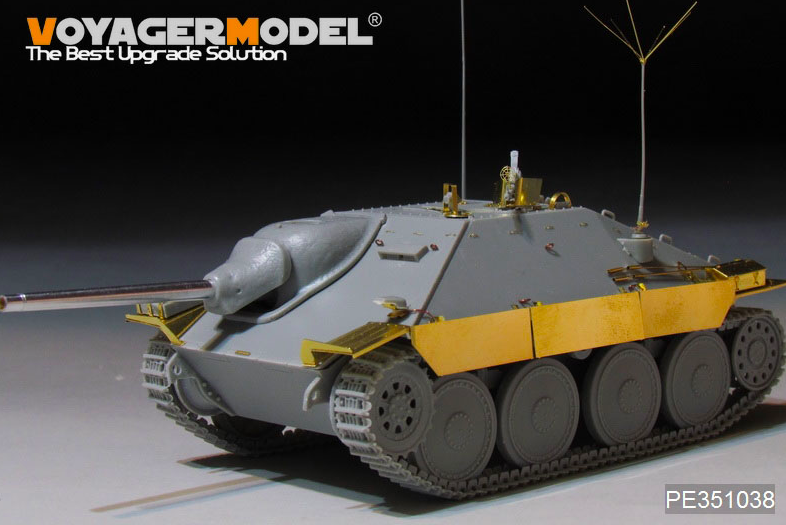 PE351038A WWII German Sd.Kfz.138/ 2 Hetzer Tank Destroyer Middle Version