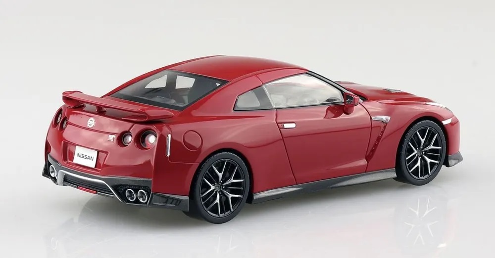 05825 Nissan GT-R (Vibrant Red) 1/32 ARK model