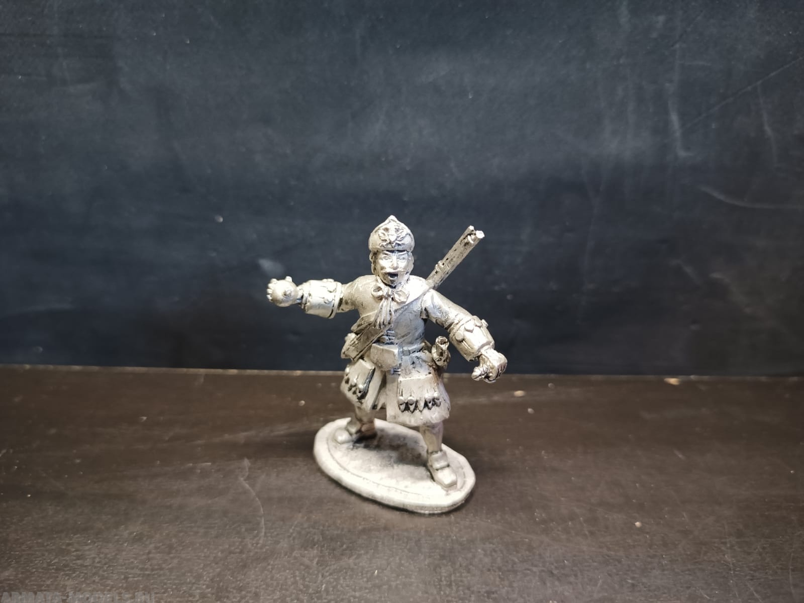 4201ТБ ВИМ, пехота русской армии Петра 1, пеший гренадер бросающий гранату, 54 мм Три Богатыря