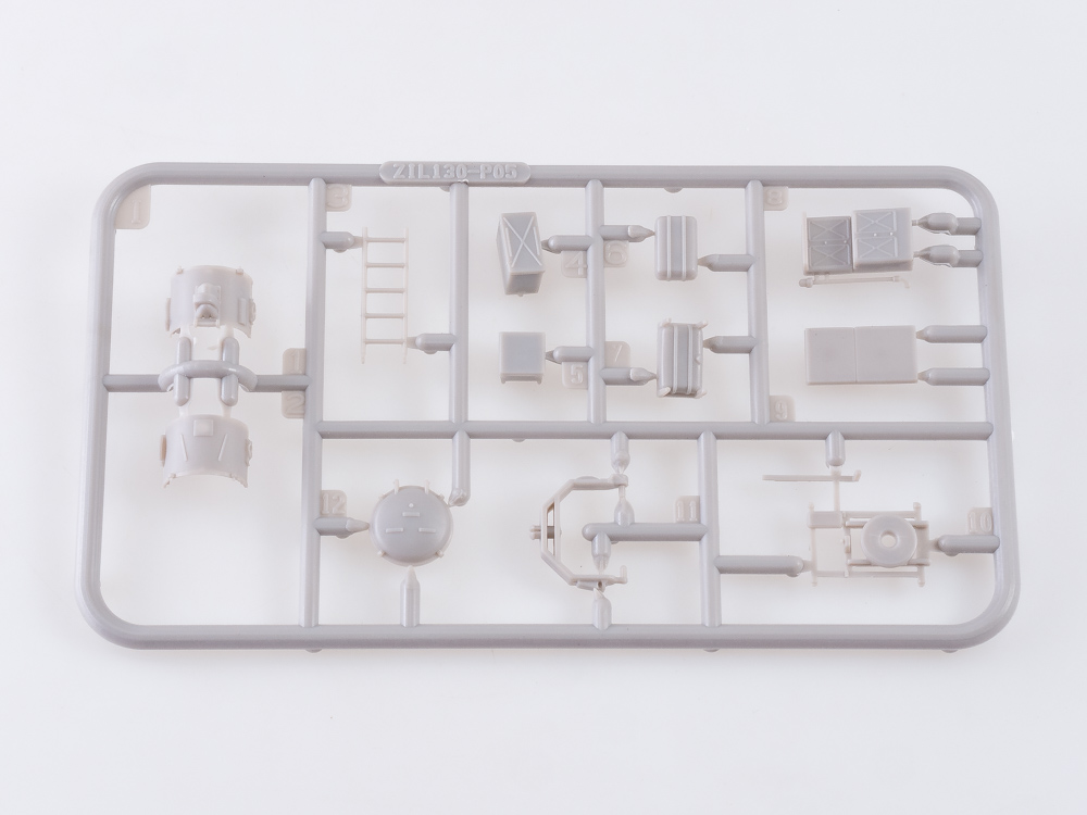 1291AVD Сборная модель Прожекторная установка АПМ-90М (130) AVD Models