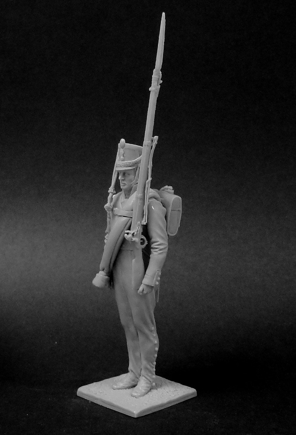 CHM-54217. Рядовой пехотных (или егерских) полков, Россия 1812-14 гг. 54 мм. Материал - смола. Chronos Miniatures