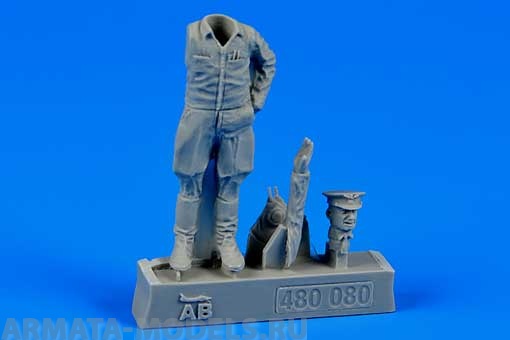 480080AERO  Фигура Soviet Air Force Colonel Korean War 1951 1/48 AEROBONUS
