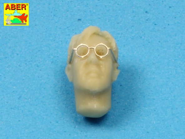 ABR-35-A124  Дополнения для  Glasses and watches универсальный набор 1/35