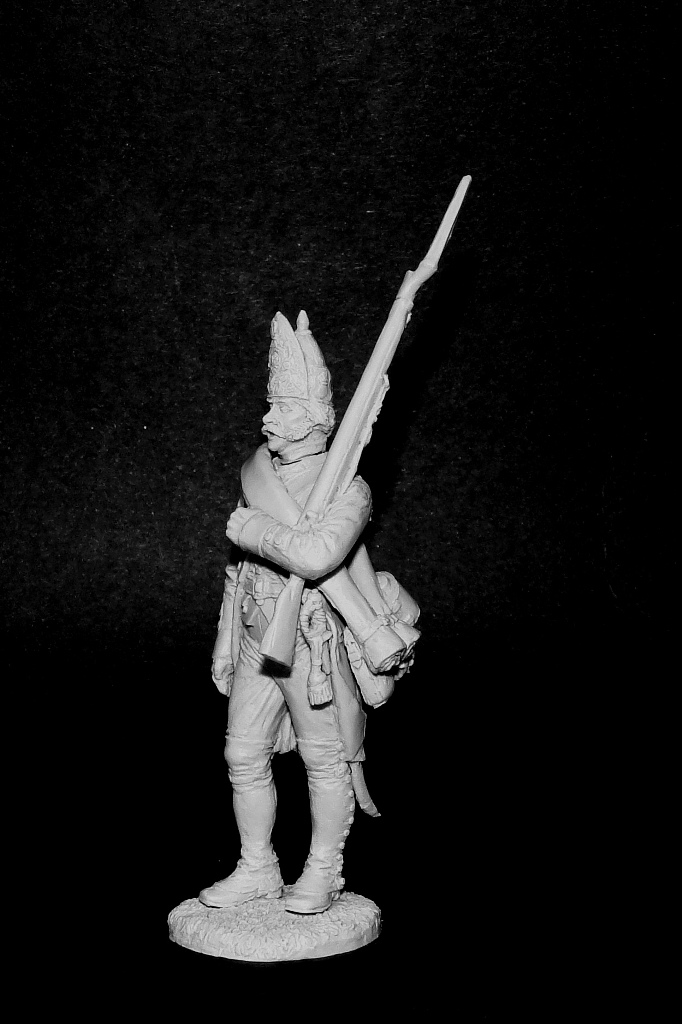 CHM-54203. Рядовой гренадерских (или фузелерных) полков и рот, Россия 1799 г. 54 мм. Материал - смола. Chronos Miniatures