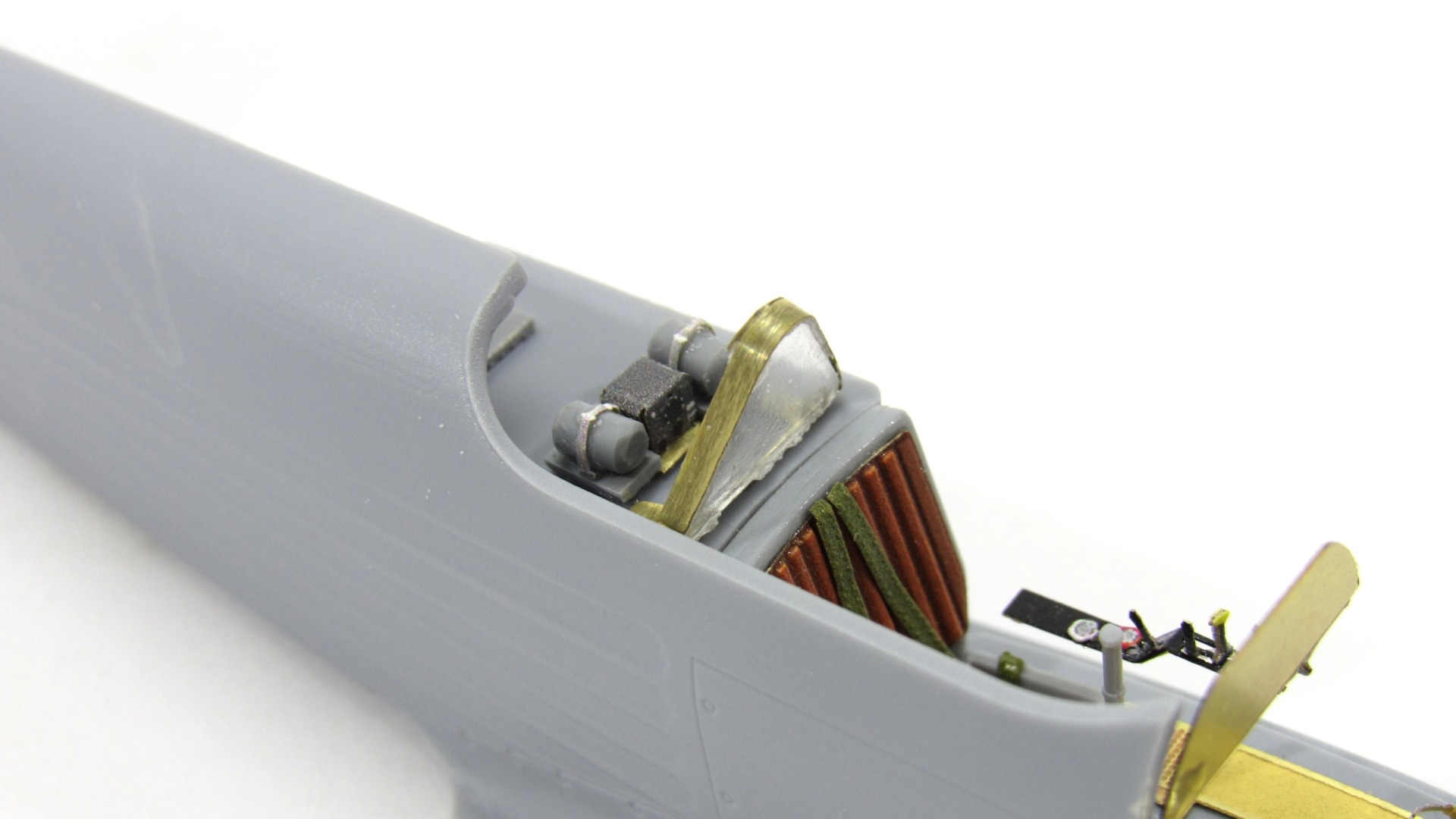 MD 048028 Набор фототравления на Як-9 все типы (ICM, АРК, Моделист)  цветные приборные доски