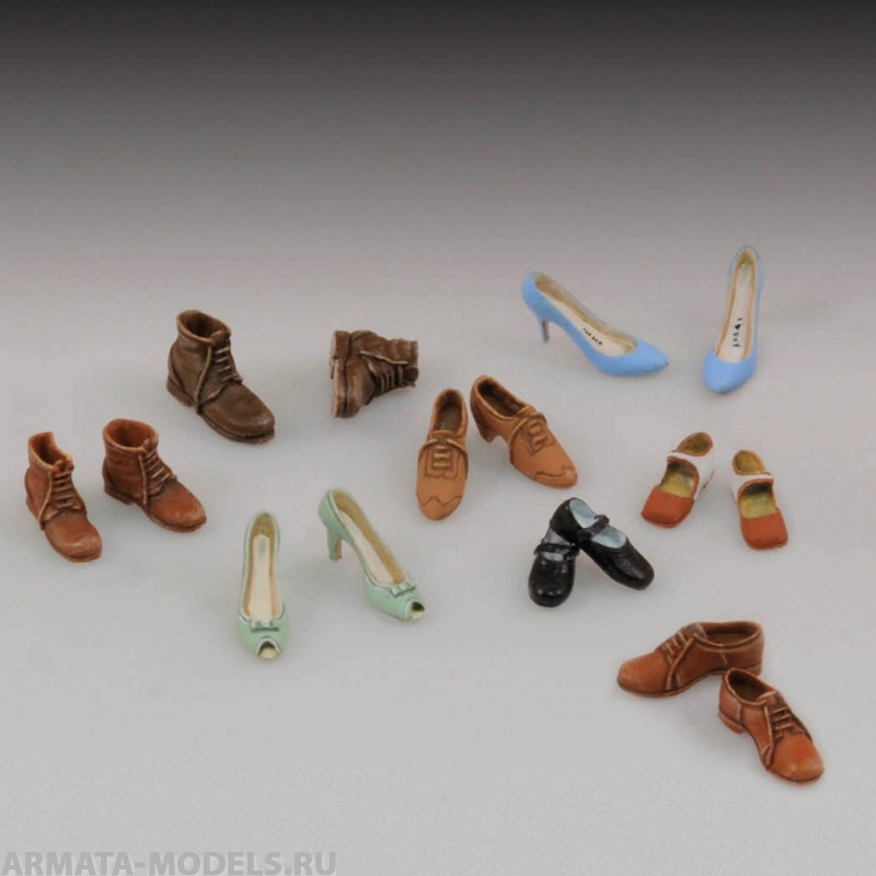 RM787 Assorted shoes (135)