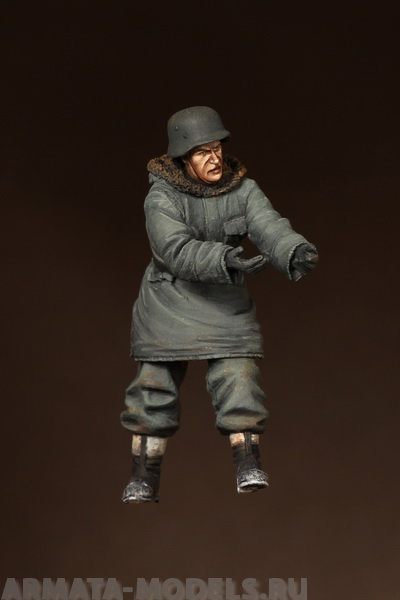 35104SOGA WSS  anti-aircraft gunner. SOGA Miniatures