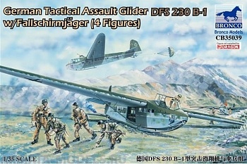 CB35039 German Tactical Assault Glider DFS 230 B-1 w/Fallschirmjager (4 Figures)