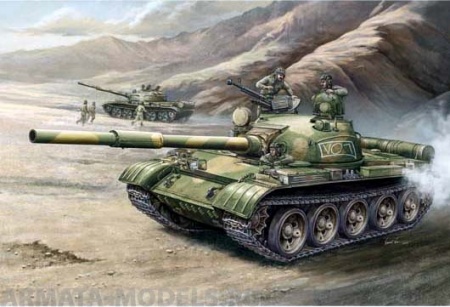 00377 Танк  Т-62 обр. 1972 г. Trumpeter
