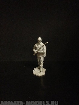 5022ТБ Боец в маске с ружьем