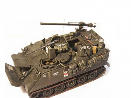 35135T Американская БМП-амфибия М113 ACAV с интерьером, 3 фигуры, (варианты-вьетнамский и современный) Tamiya